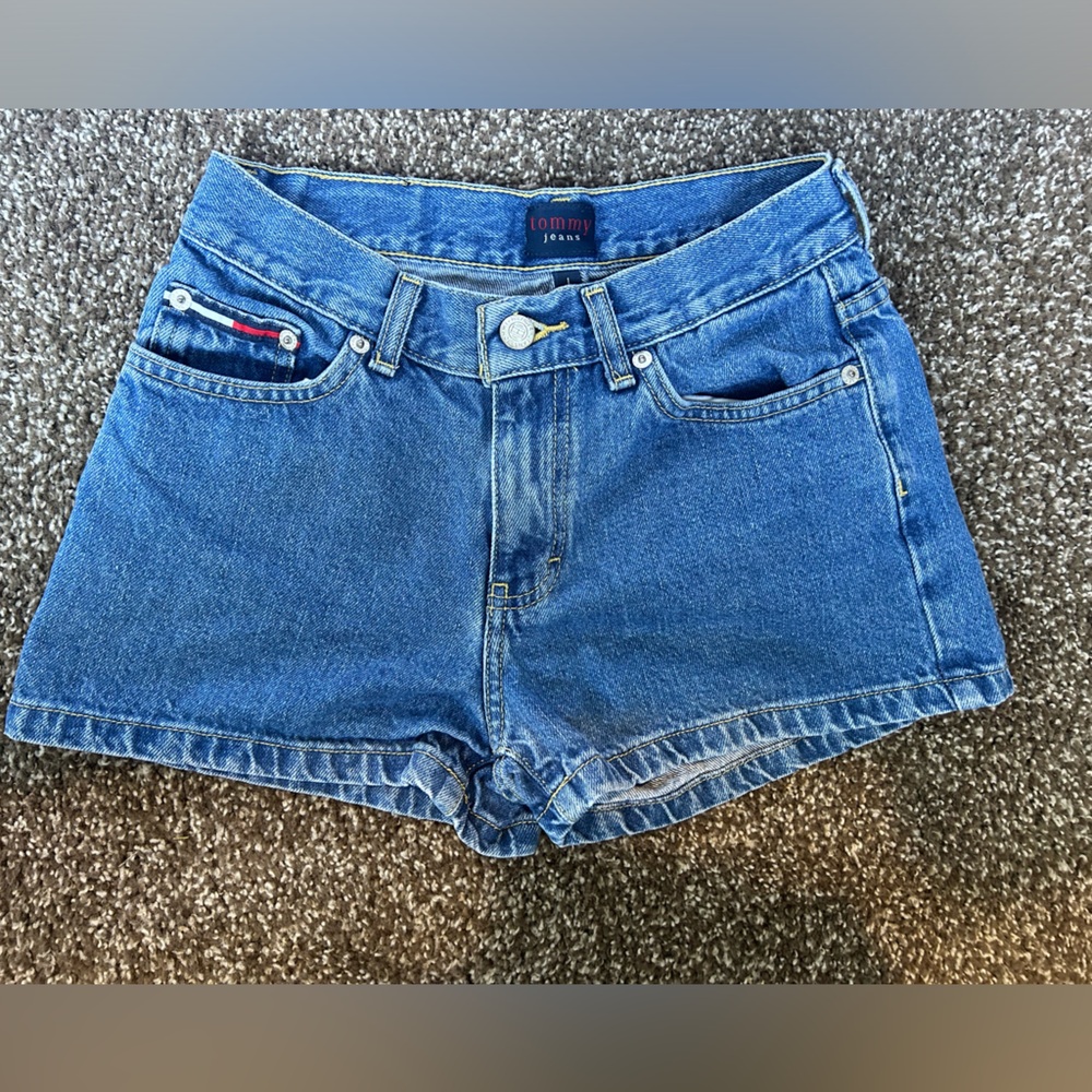 Vintage Tommy Hilfiger Jean shorts size 1